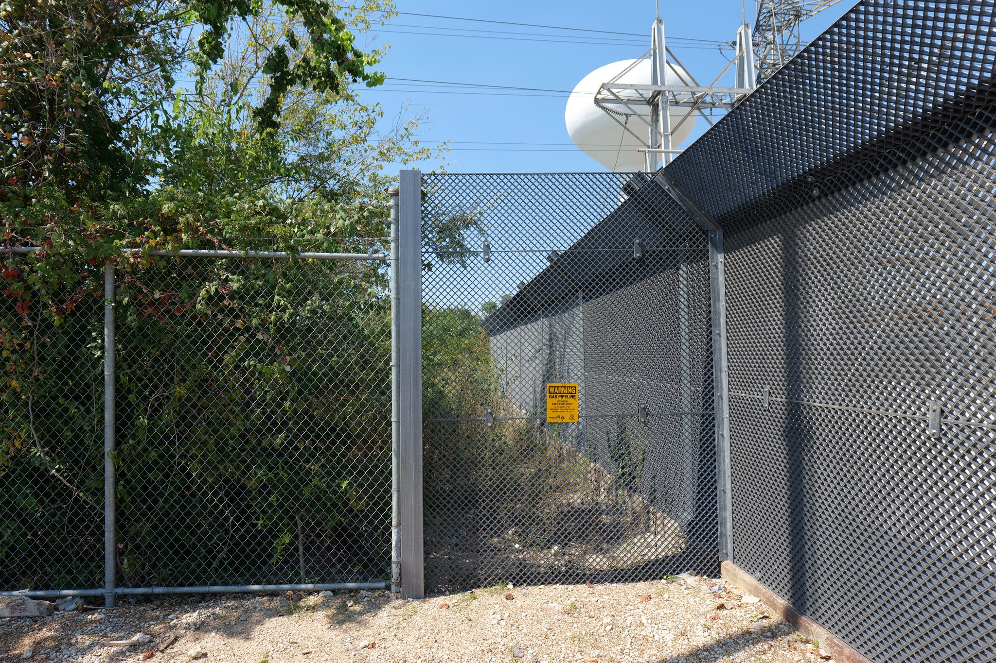 ENC composite fence installation